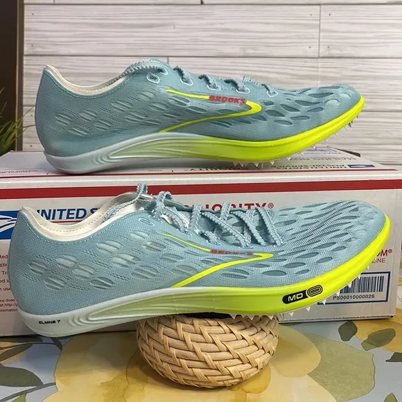 💥 BROOKS ELMN8 Spikes, Track &amp; Field, Track Shoes, Cross Country size 12