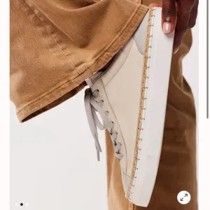 🆕 FREE PEOPLE Scotty Sneaker / Plaster