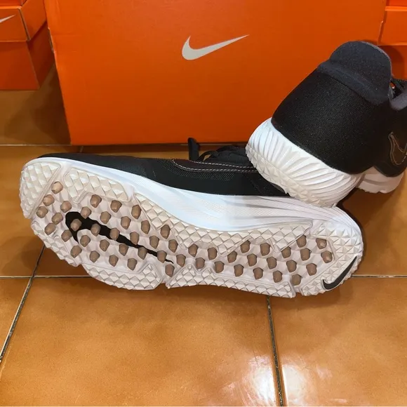 📦 New Women’s Nike Alpha Huarache Elite 2 Turf Softball Shoes BQ4164 002