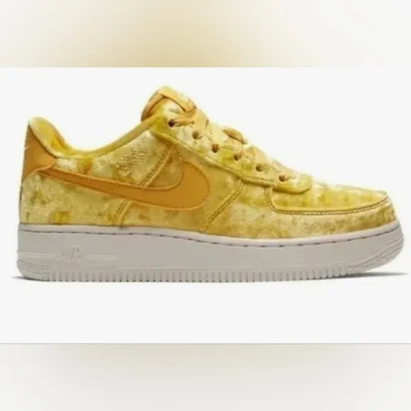 🐢 NIKE AIR FORCE 1 LV8 MINERAL GOLD LIMITED EDITION VELVET SNEAKERS