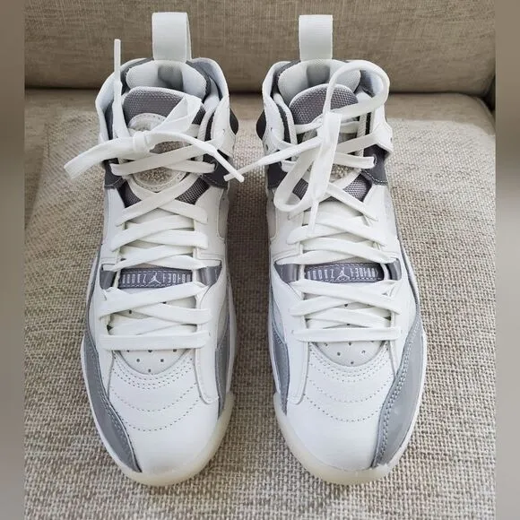 ✨ NIKE ✨ NEW - Women's Jumpman Two Trey Basketball Sneaker - [Size 5, Gray]