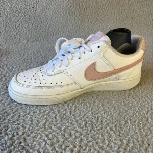 1001 Nike Court Vision Low NN White Pink Shoes Womens 9 Sneaker DH3158-102