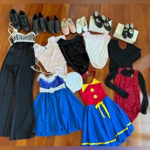 12 Girls Dance Outfits Tap Shoes Leotard Costume Ballet Gymnastics Hip Hop Jazz