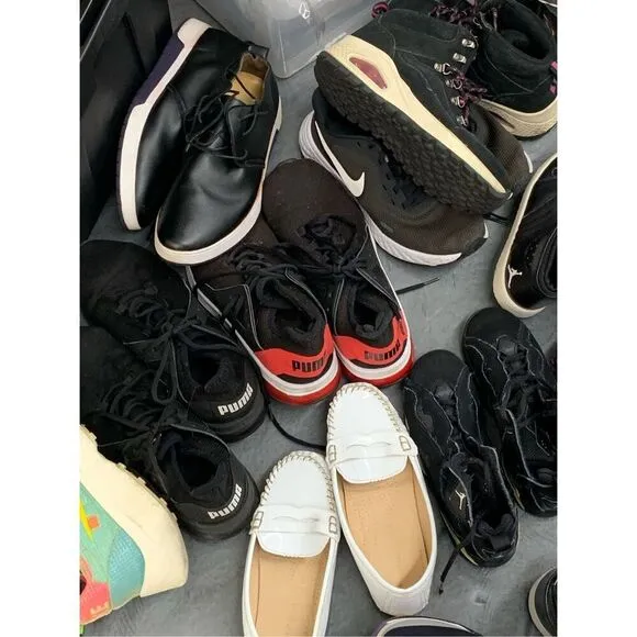 18 Pair Nike Adidas Vans Puma Brooks Gently Used Sneakers Wholesale Mixed Bundle