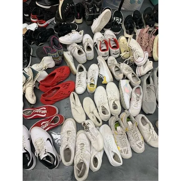 18 Pair Nike Adidas Vans Puma Brooks Gently Used Sneakers Wholesale Mixed Bundle