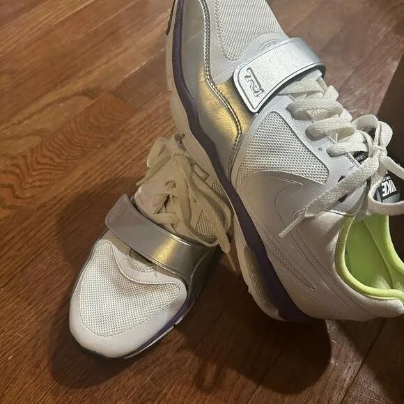 2011 Nike Trainer One Air Max Shoes 8.5 white lime purple