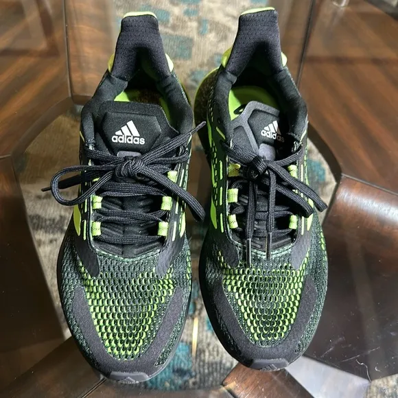 Adidas 4DFWD Pulse Shoes in neon green and black Size 7 men 8.5 women