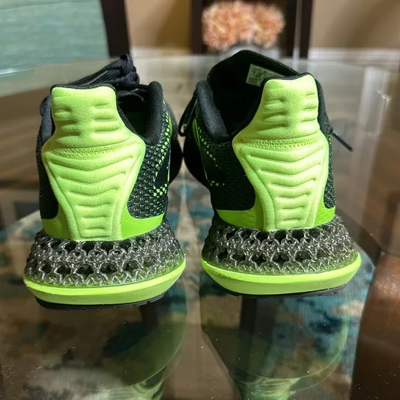 Adidas 4DFWD Pulse Shoes in neon green and black Size 7 men 8.5 women