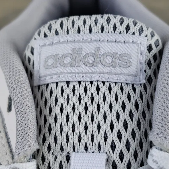 adidas 90s Valasion Running Shoes