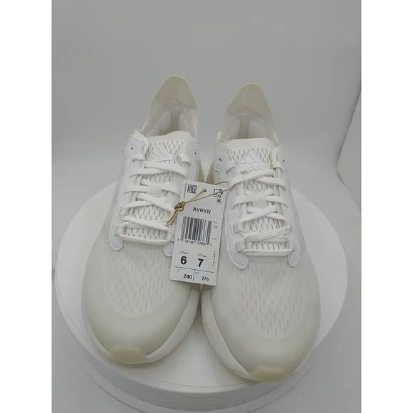 Adidas AVRYN HP5972 Cloud White /‎ Zero Metallic / Crystal White - Men’s Size 6