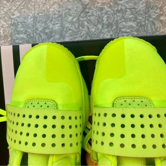 ADIDAS Boys 5.5 DAME 8 EXTPLY J Neon Lime Green Basketball Shoes Damian Lillard
