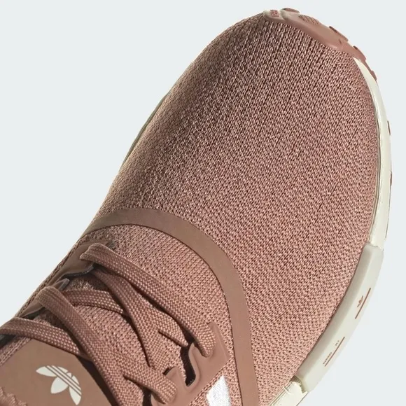Adidas CLAY STRATA OFF WHITE NIB
