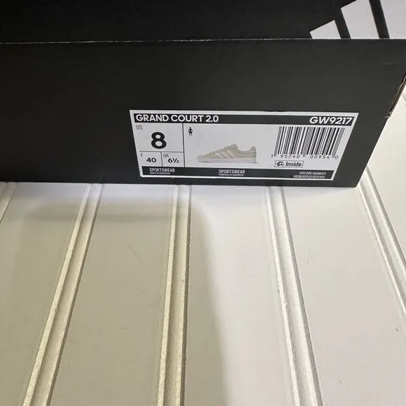 Adidas Grand Court 2.0 NWT women’s beige tan shoes size 8