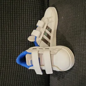 Adidas Grand Court Tennis Shoes