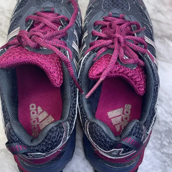Adidas Kanadia Trail Running Shoes Gray Red Lace Up Low Top  Womens  Sz 8