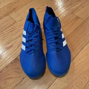 Adidas Nemesis turf soccer shoes like new size 7 men’s/boys