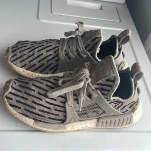 Adidas NMD XR1 Zebra Running shoes the brand with a three stripes size 8 1/2 8.5