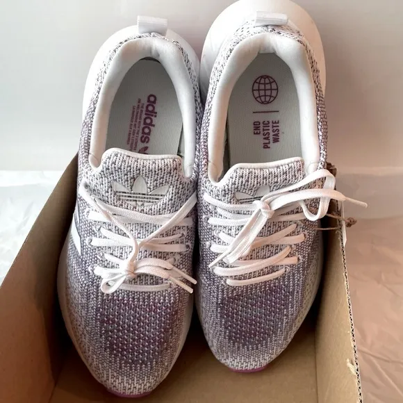 Adidas Originals Swift Run 22 Shoes