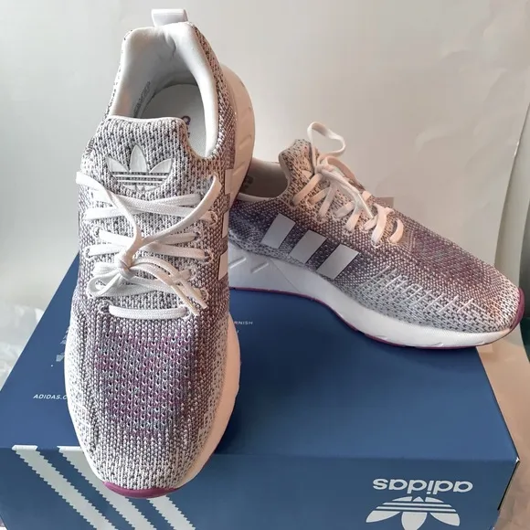 Adidas Originals Swift Run 22 Shoes