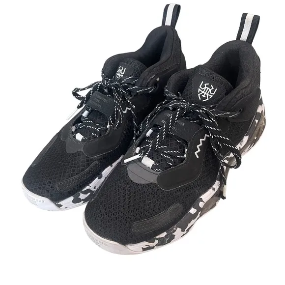 Adidas Performance D.O.N Issue 3 Core Black 7.5 EUC