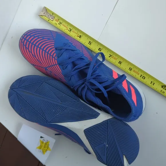 Adidas Predator men's 9.5 sneakers blue white laces