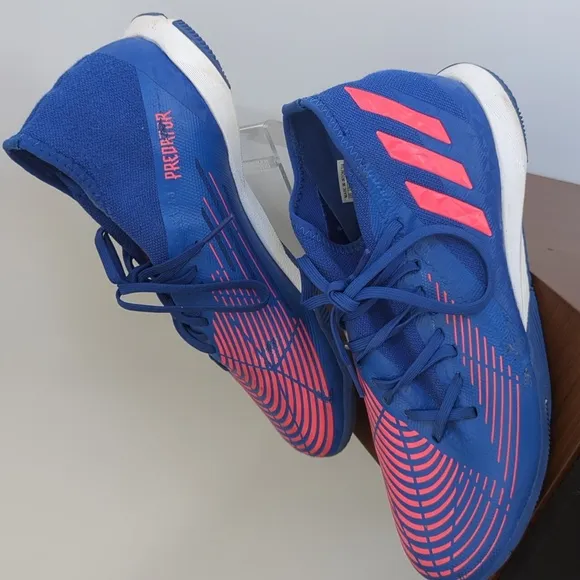 Adidas Predator men's 9.5 sneakers blue white laces