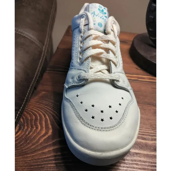 Adidas Slam Court Sneakers Size 6 1/2