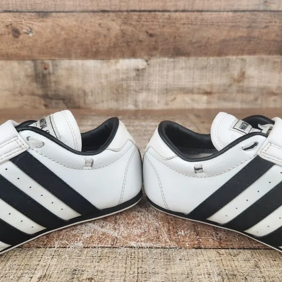 Adidas Taekwondo Shoes Youth Sz 5.5 Martial Arts Indoor White Black Stripes TKD