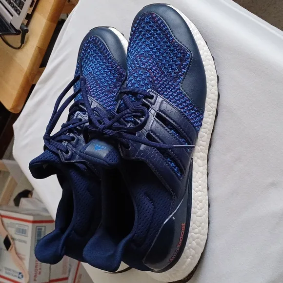 Adidas Ultra Boost Spikeless Golf Shoes Sneakers 11.5