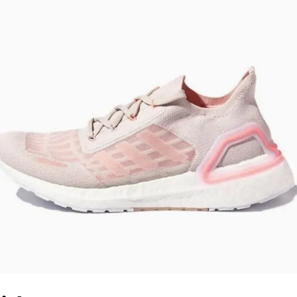 ADIDAS UltraBoost Summer.RDY 'Echo Pink'. Size 8