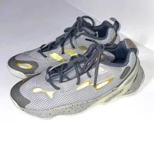 adidas Women's Exhibit A Candace Parker Basketball Shoes Size 9