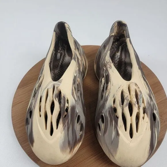 Adidas Yeezy Foam RNNR MX Cream Clay Sneakers Mens Shoe sz 9 Runner slip on