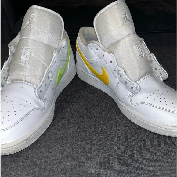 Air Jordan 1 Low White Multi-Color Swoosh Men’s Size 13