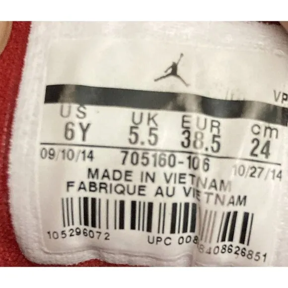 Air Jordan Flight 705160 youth size  6Y white red Basketball sneakers Shoes