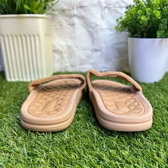 APL Lusso Quilted Slide clay Sandals womens 5 Rose Dust