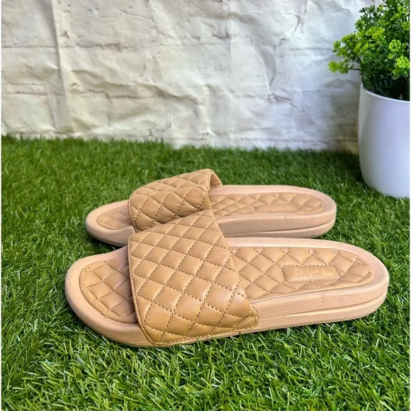 APL Lusso Quilted Slide clay Sandals womens 5 Rose Dust
