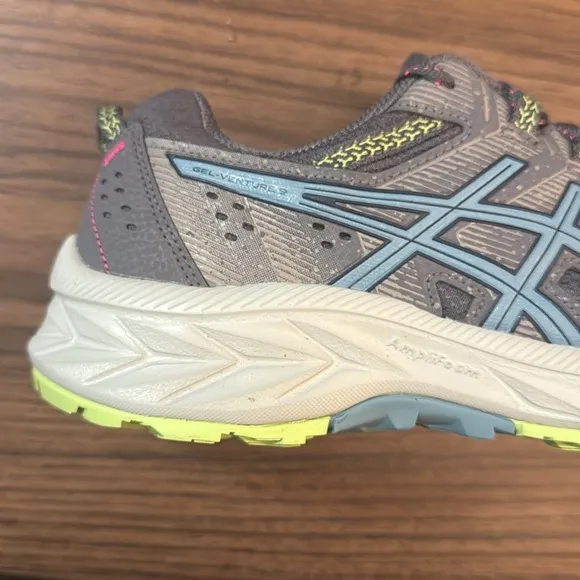 ASICS  Women’s  Gel Venture 9 Running Shoes Size 9