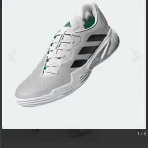 Barricade grass Addidas tennis shoes‎ for men