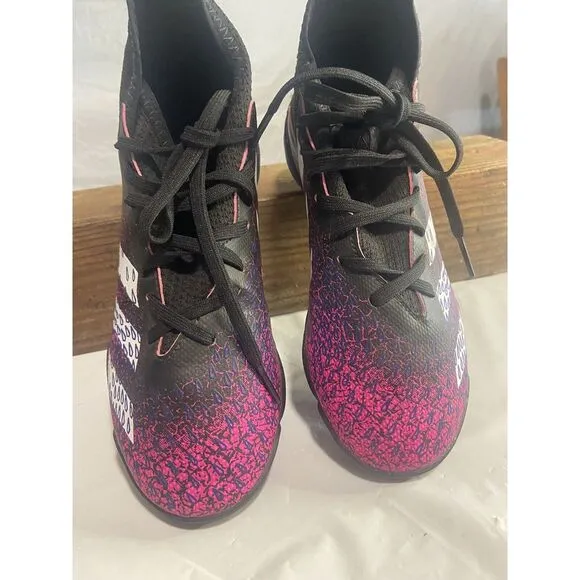 Boys Adidas Predator Freak .3‎ Turf Soccer Shoes- Size 3- Excellent Condition