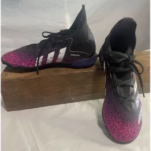 Boys Adidas Predator Freak .3‎ Turf Soccer Shoes- Size 3- Excellent Condition