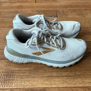Brooks Adrenaline GTS 20 Road Running Shoes White Gray Gold Womens Size 9.5