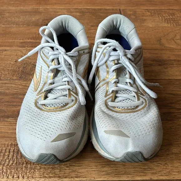 Brooks Adrenaline GTS 20 Road Running Shoes White Gray Gold Womens Size 9.5