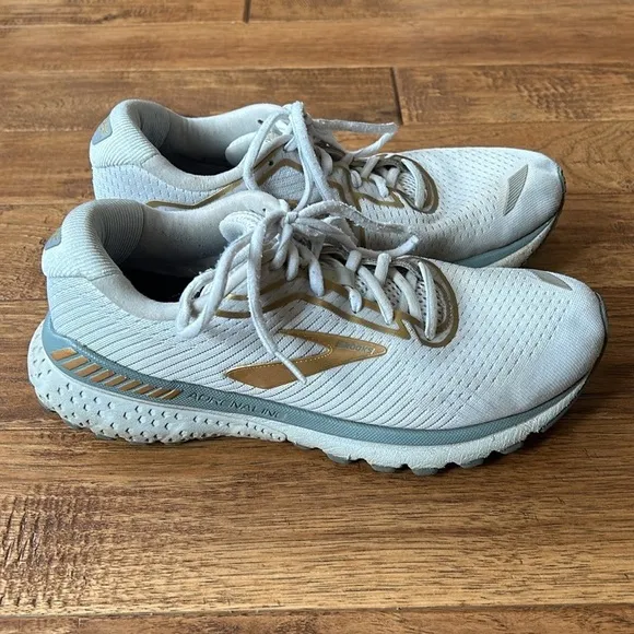 Brooks Adrenaline GTS 20 Road Running Shoes White Gray Gold Womens Size 9.5