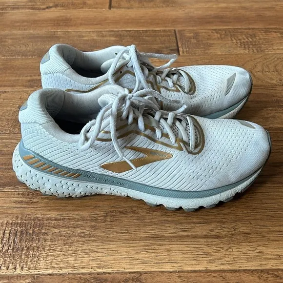Brooks Adrenaline GTS 20 Road Running Shoes White Gray Gold Womens Size 9.5