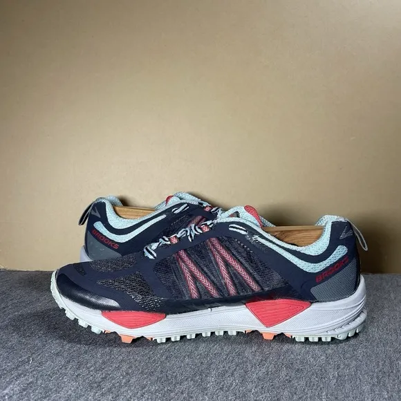 Brooks Cascadia 11 Trail Running Shoes Size 9 Womens 1202041B005