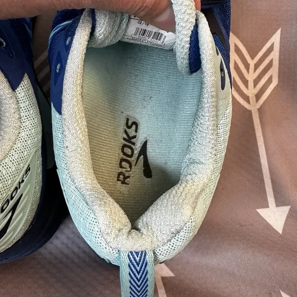 Brooks Cascadia 12 Women's Size 9 B (Medium) Trail Running Active Shoes Blue