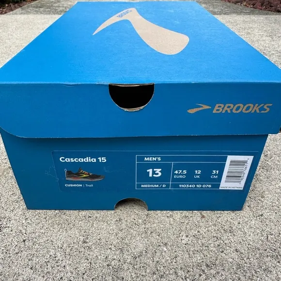 Brooks Cascadia 15 Hiking Trail Shoes Size 13 D BRAND NEW!