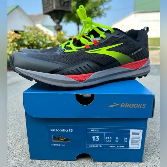 Brooks Cascadia 15 Hiking Trail Shoes Size 13 D BRAND NEW!