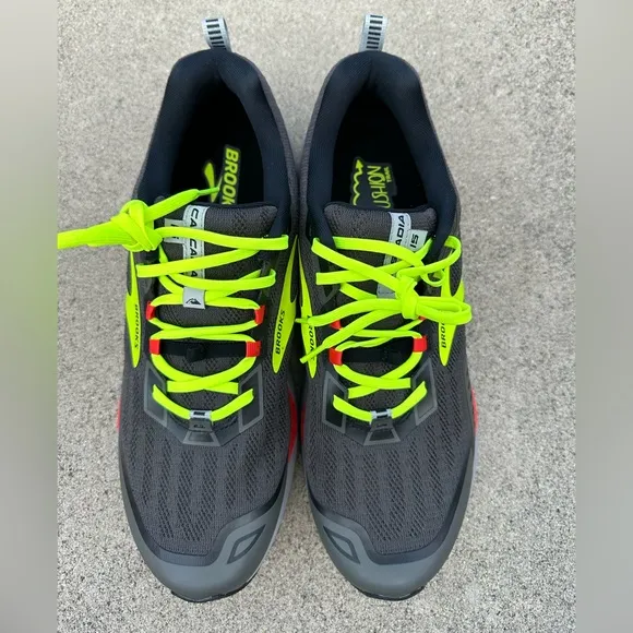 Brooks Cascadia 15 Hiking Trail Shoes Size 13 D BRAND NEW!