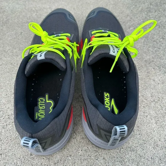 Brooks Cascadia 15 Hiking Trail Shoes Size 13 D BRAND NEW!